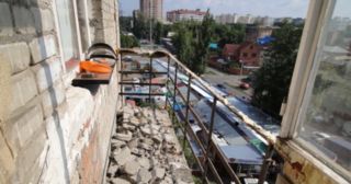 Демонтаж балкона Новоалтайск, цена от 2945 руб.
