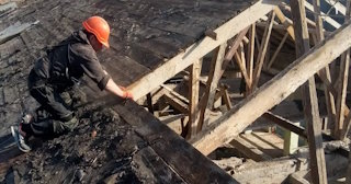 Профессиональный демонтаж стропильной системы от Сварной-Нвл в Новоалтайске от 569 рублей.